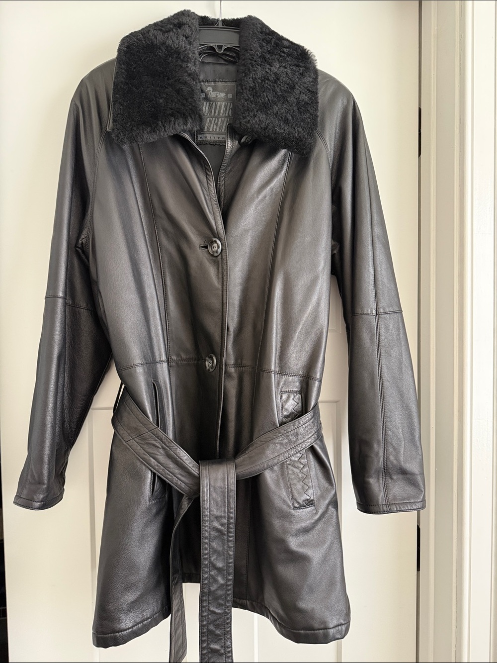 Water free  FRIITALIA tie waist leather jacket